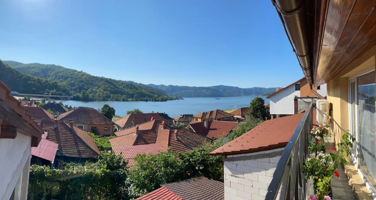 Apartament La Sika Orszowa Zewnętrze zdjęcie